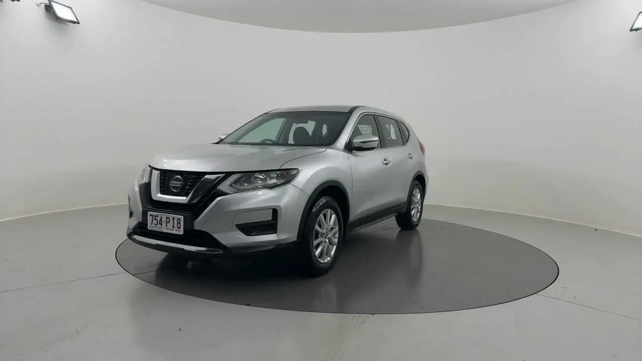 2021 Nissan X-Trail Gallery Image 1