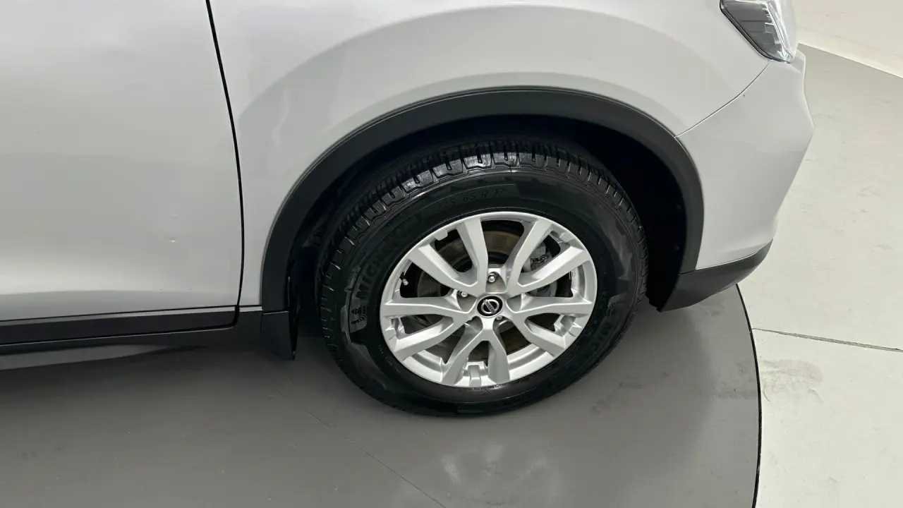 2021 Nissan X-Trail Gallery Image 17