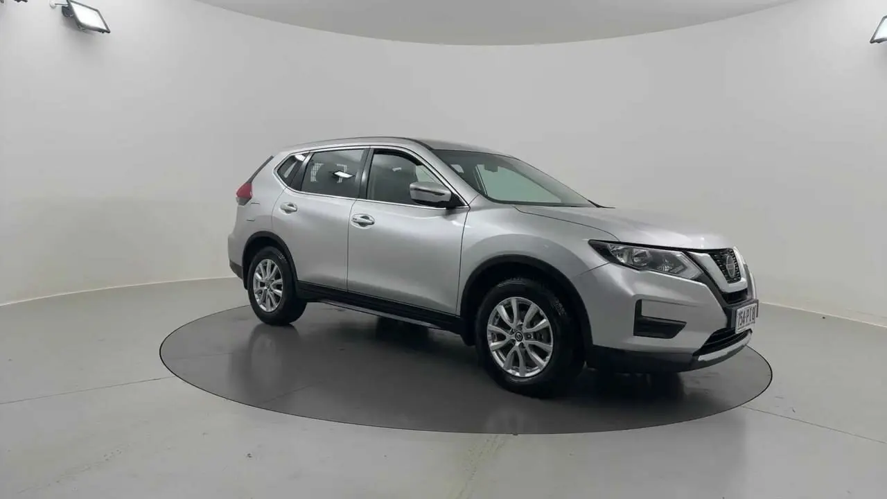 2021 Nissan X-Trail Gallery Image 6