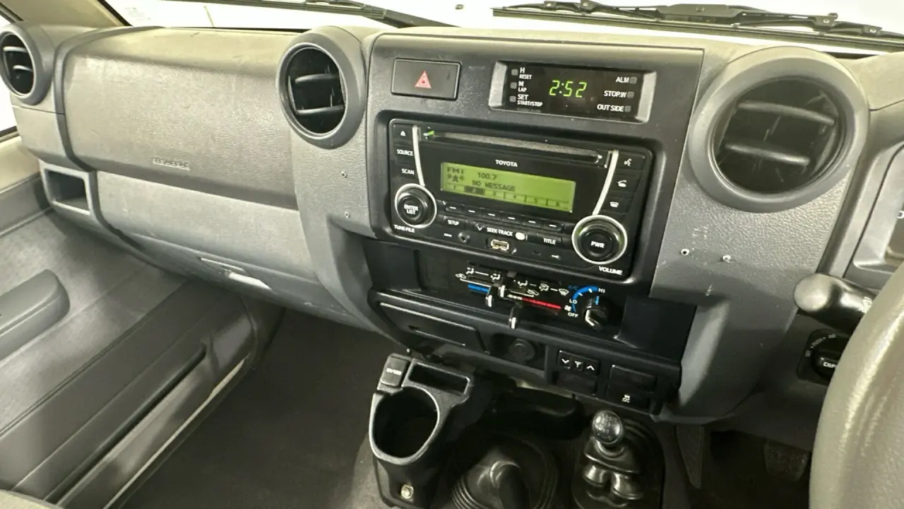 2018 Toyota Landcruiser Gallery Image 14