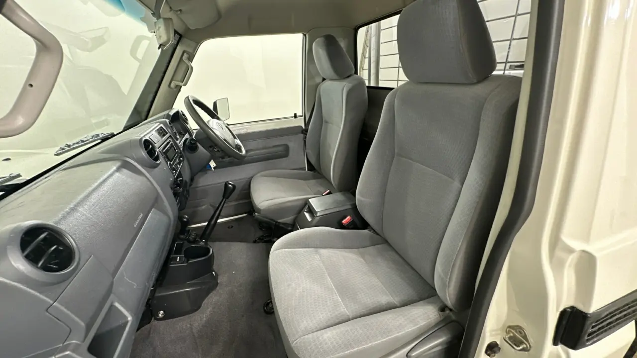 2018 Toyota Landcruiser Gallery Image 25