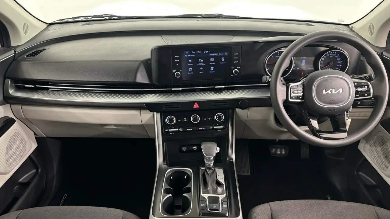 2021 Kia Carnival Gallery Image 10