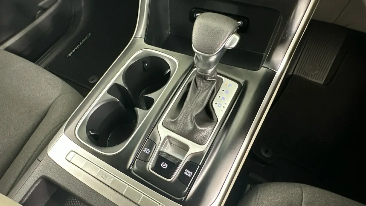 2021 Kia Carnival Gallery Image 11