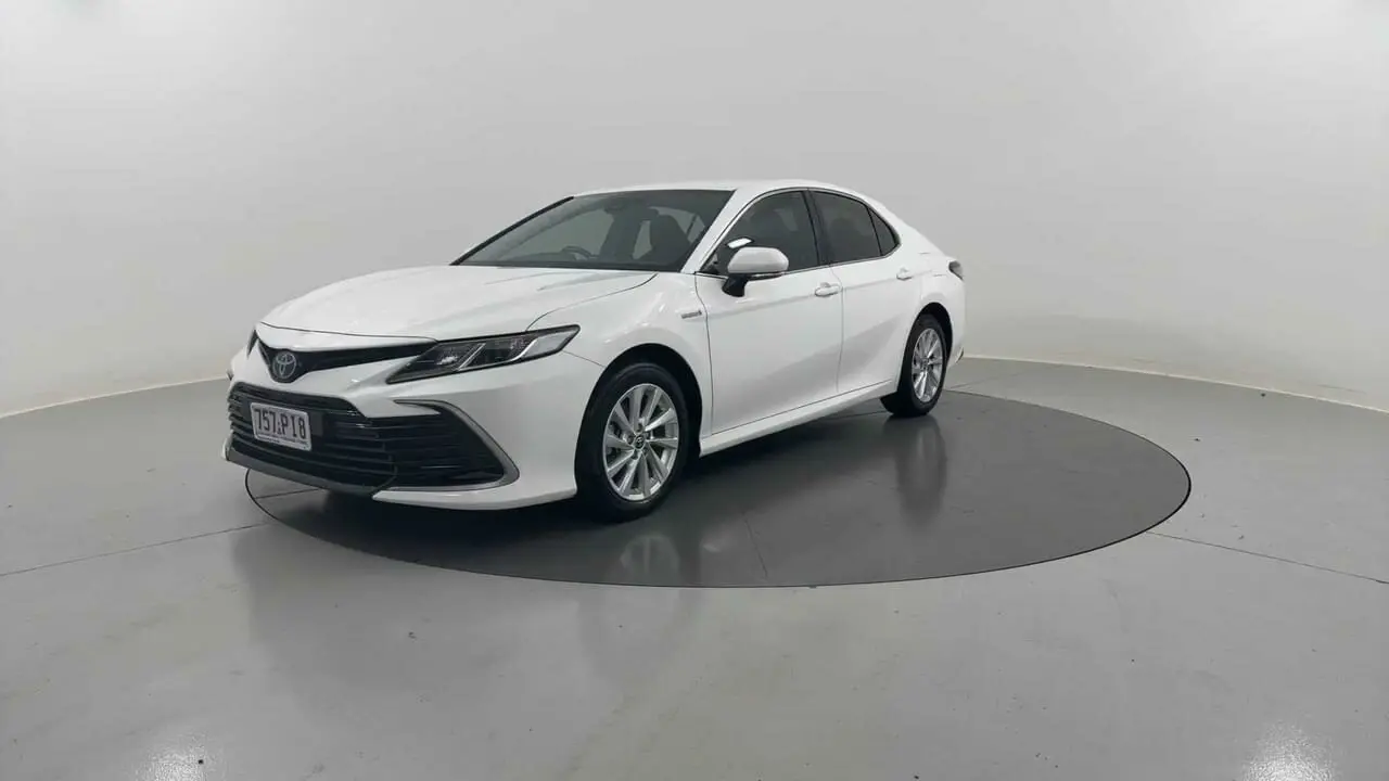 2021 Toyota Camry Gallery Image 1