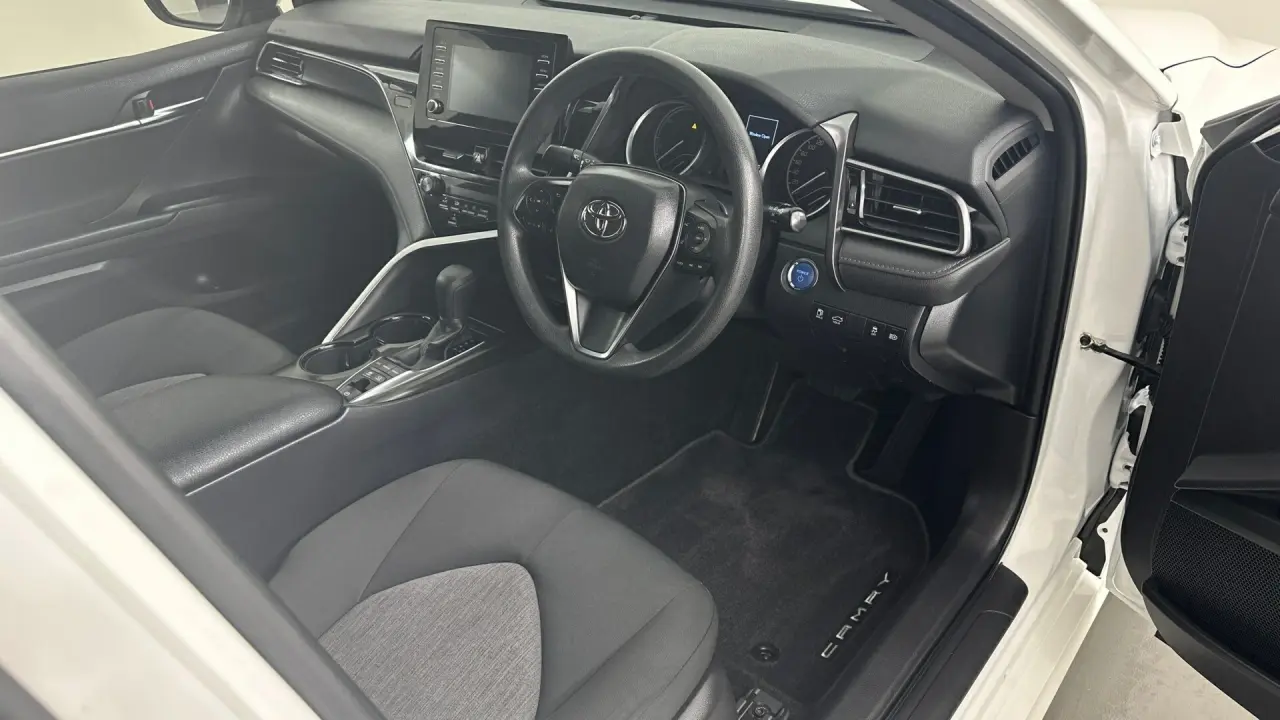 2021 Toyota Camry Gallery Image 14