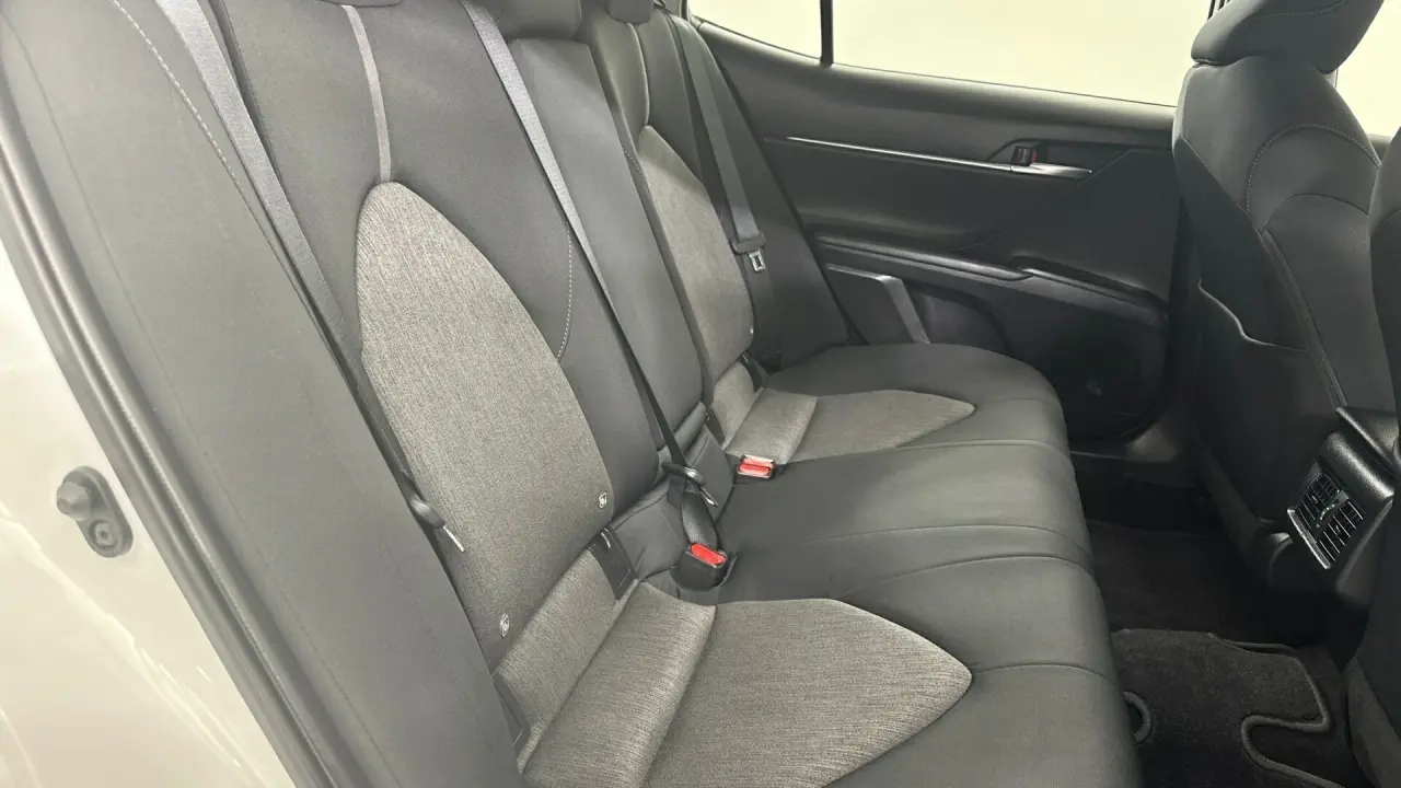 2021 Toyota Camry Gallery Image 16