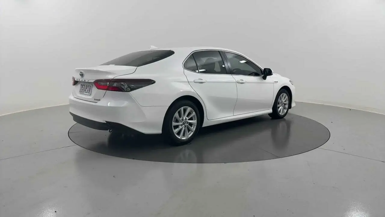 2021 Toyota Camry Gallery Image 5