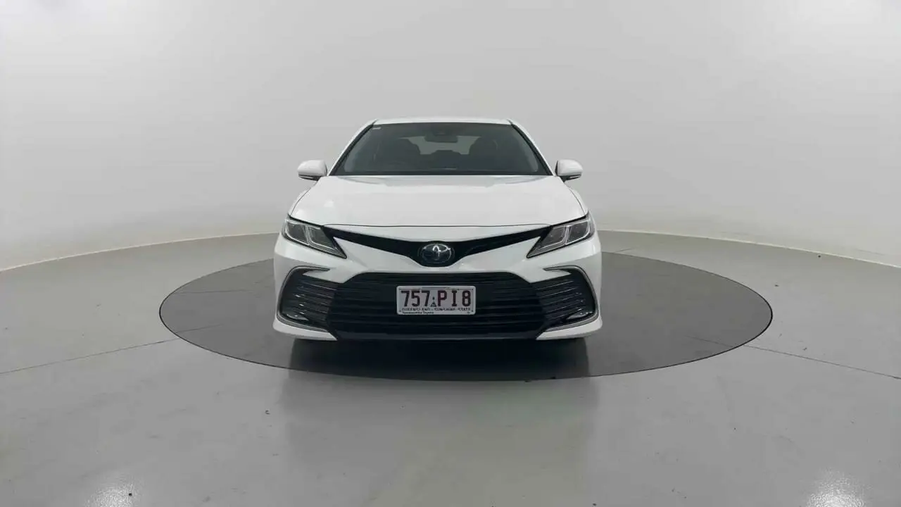 2021 Toyota Camry Gallery Image 8
