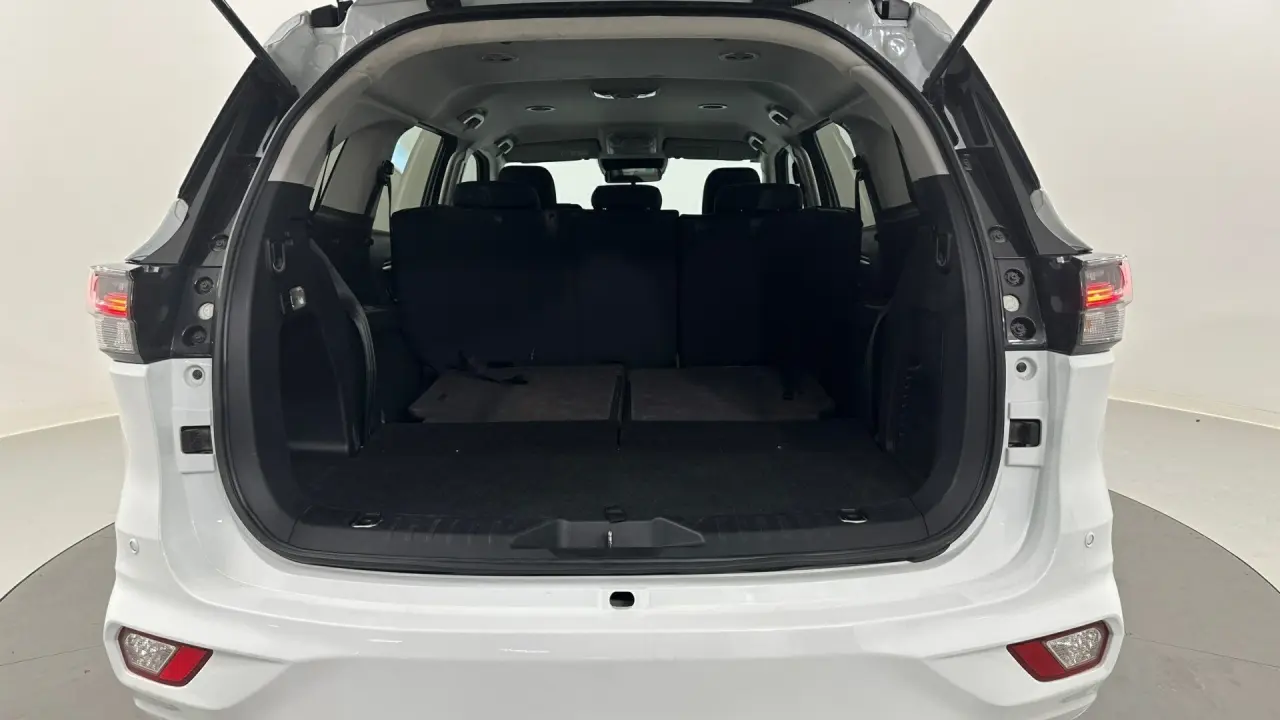 2023 Isuzu MU-X Gallery Image 20