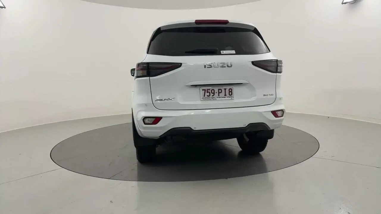 2023 Isuzu MU-X Gallery Image 4