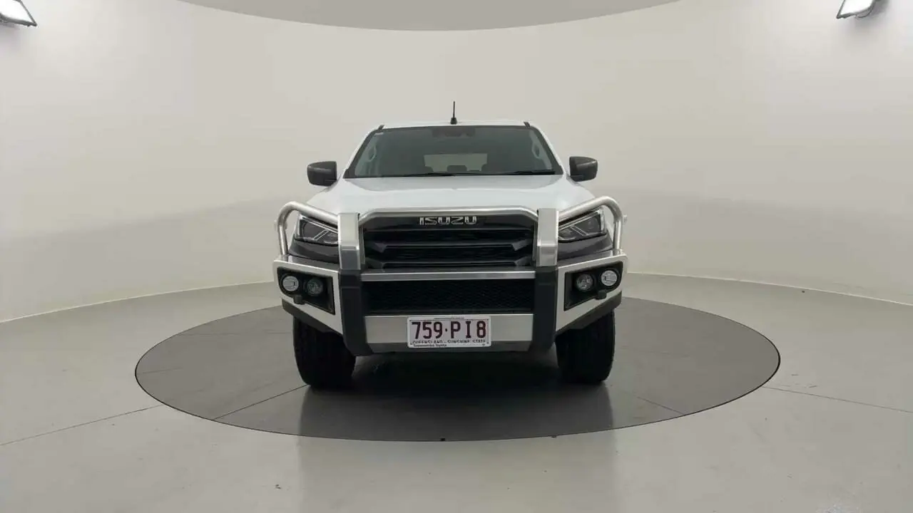 2023 Isuzu MU-X Gallery Image 8