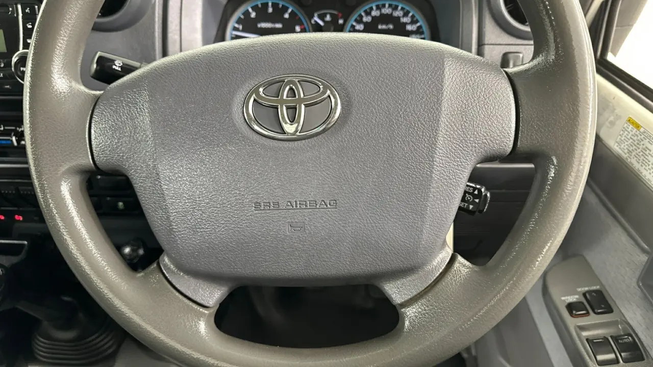 2019 Toyota Landcruiser Gallery Image 10