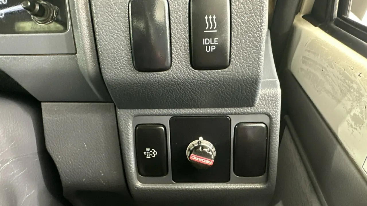 2019 Toyota Landcruiser Gallery Image 12