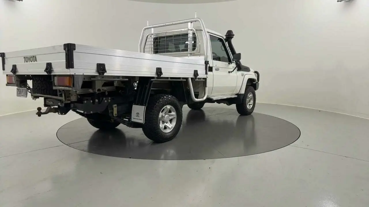 2019 Toyota Landcruiser Gallery Image 5