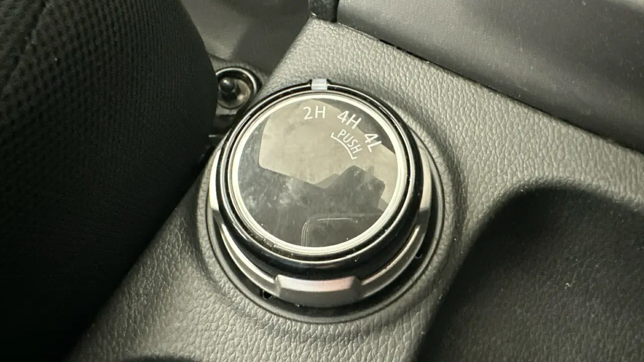 2021 Mitsubishi Triton Gallery Image 13