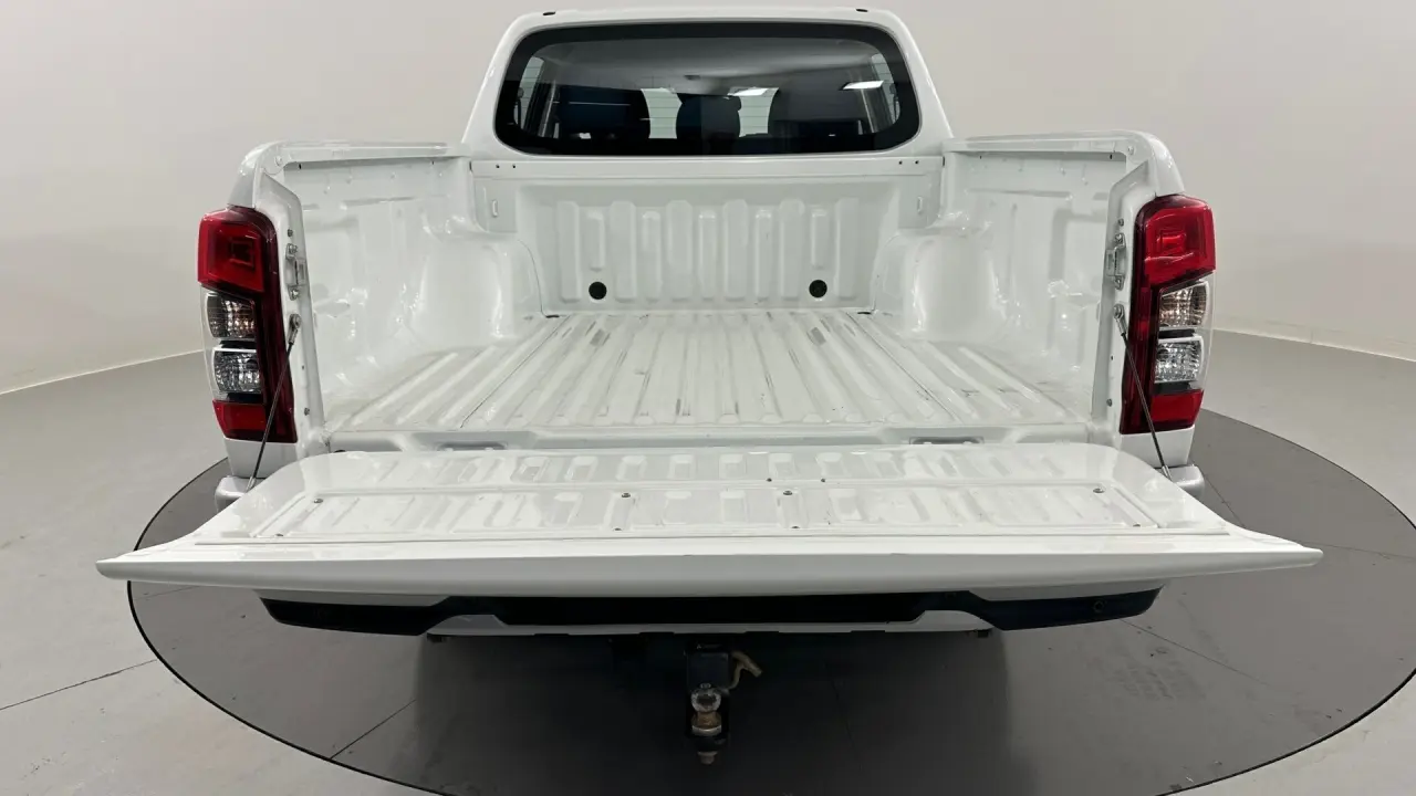 2021 Mitsubishi Triton Gallery Image 19