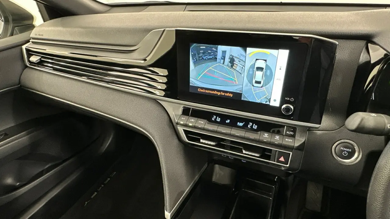 2024 Toyota Camry Gallery Image 12