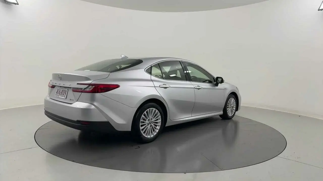 2024 Toyota Camry Gallery Image 5