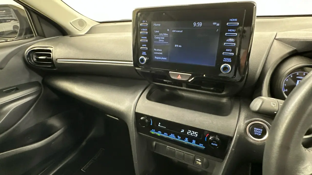 2022 Toyota Yaris Cross Gallery Image 10