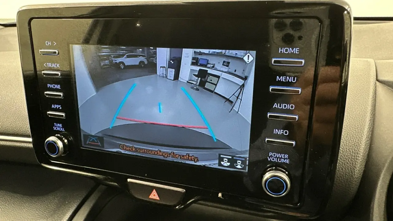 2022 Toyota Yaris Cross Gallery Image 11