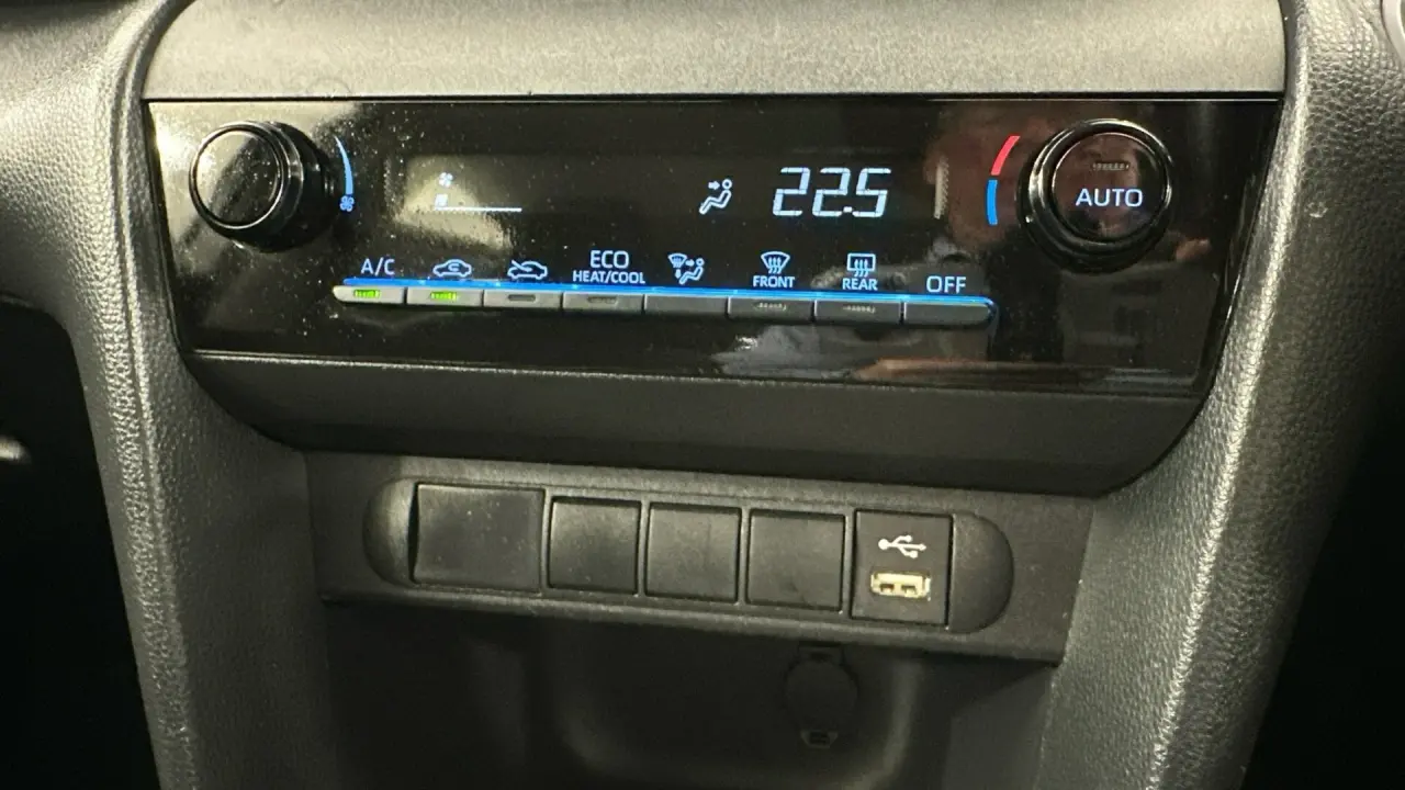 2022 Toyota Yaris Cross Gallery Image 14