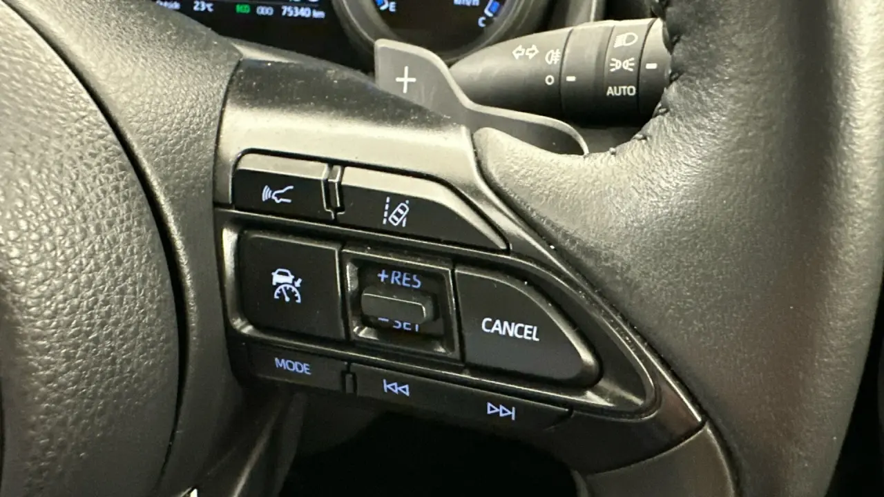 2022 Toyota Yaris Cross Gallery Image 15