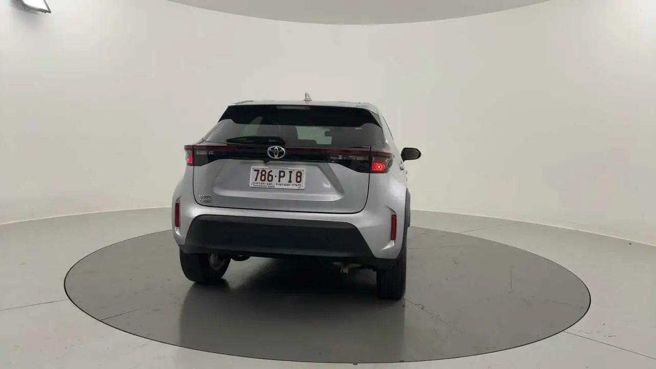 2022 Toyota Yaris Cross Gallery Image 4