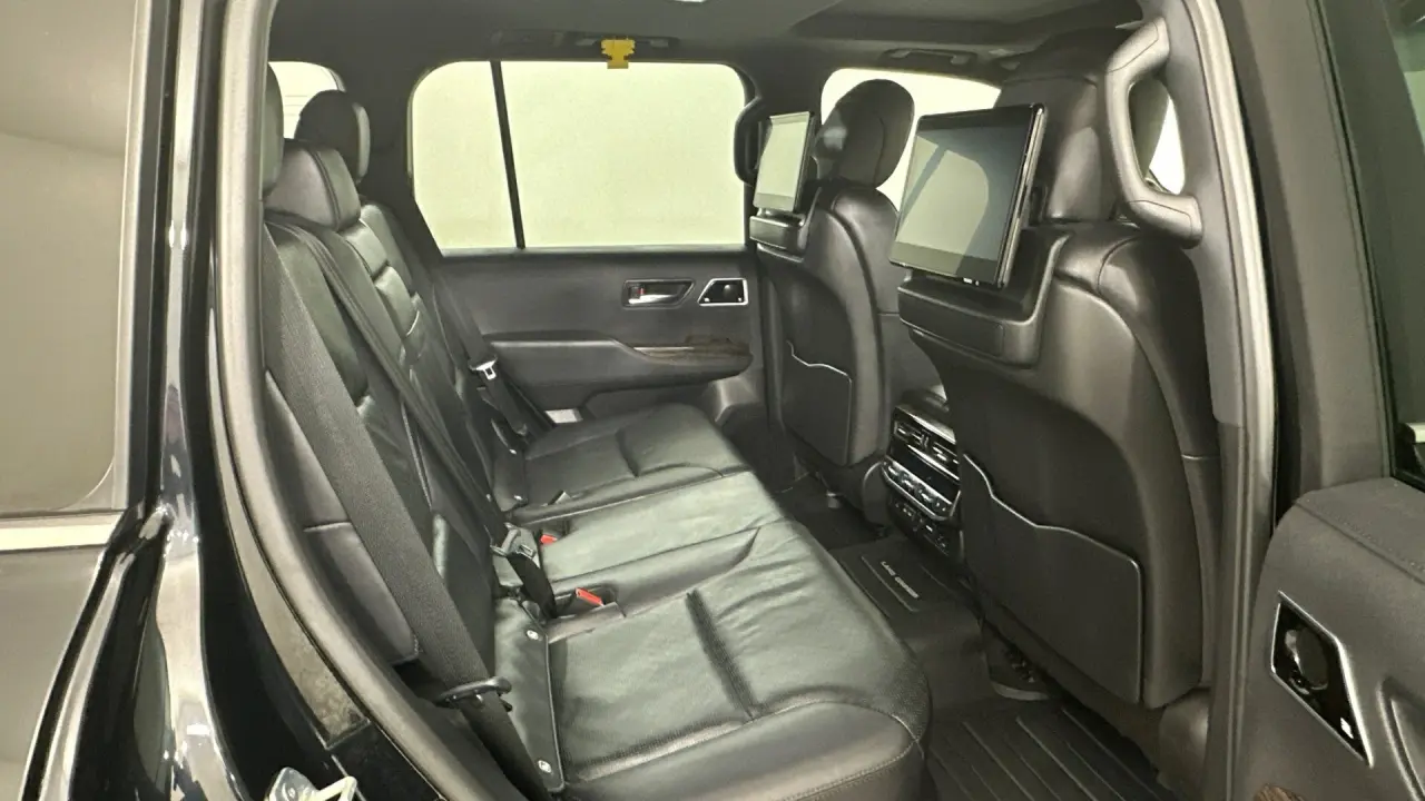 2023 Toyota Landcruiser Gallery Image 15