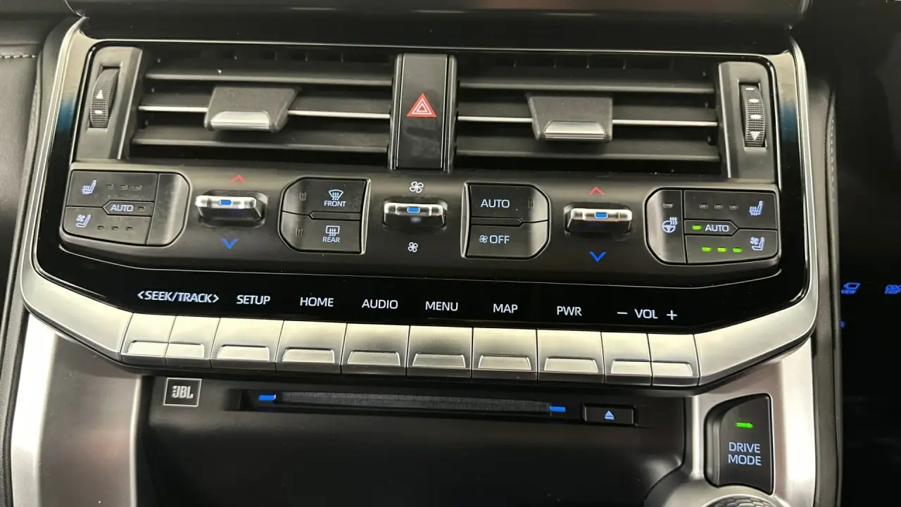 2023 Toyota Landcruiser Gallery Image 16