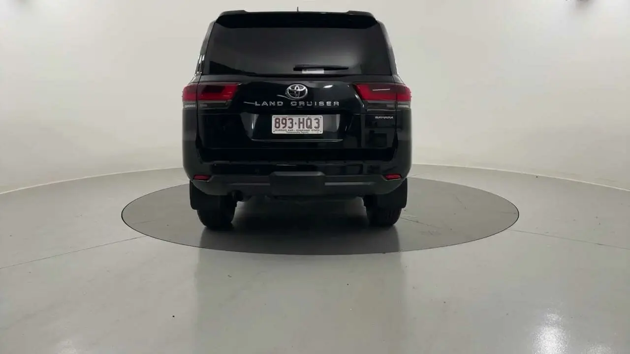 2023 Toyota Landcruiser Gallery Image 4