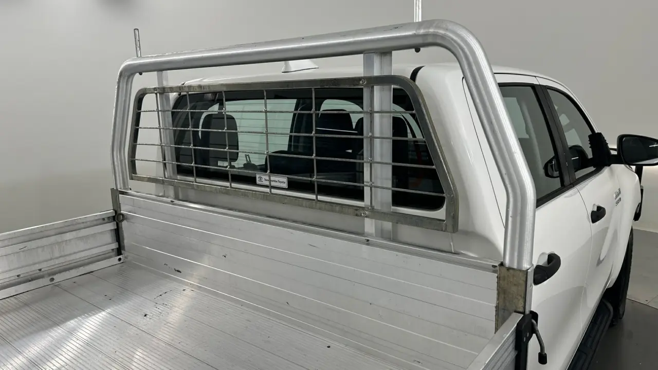 2021 Toyota Hilux Gallery Image 19