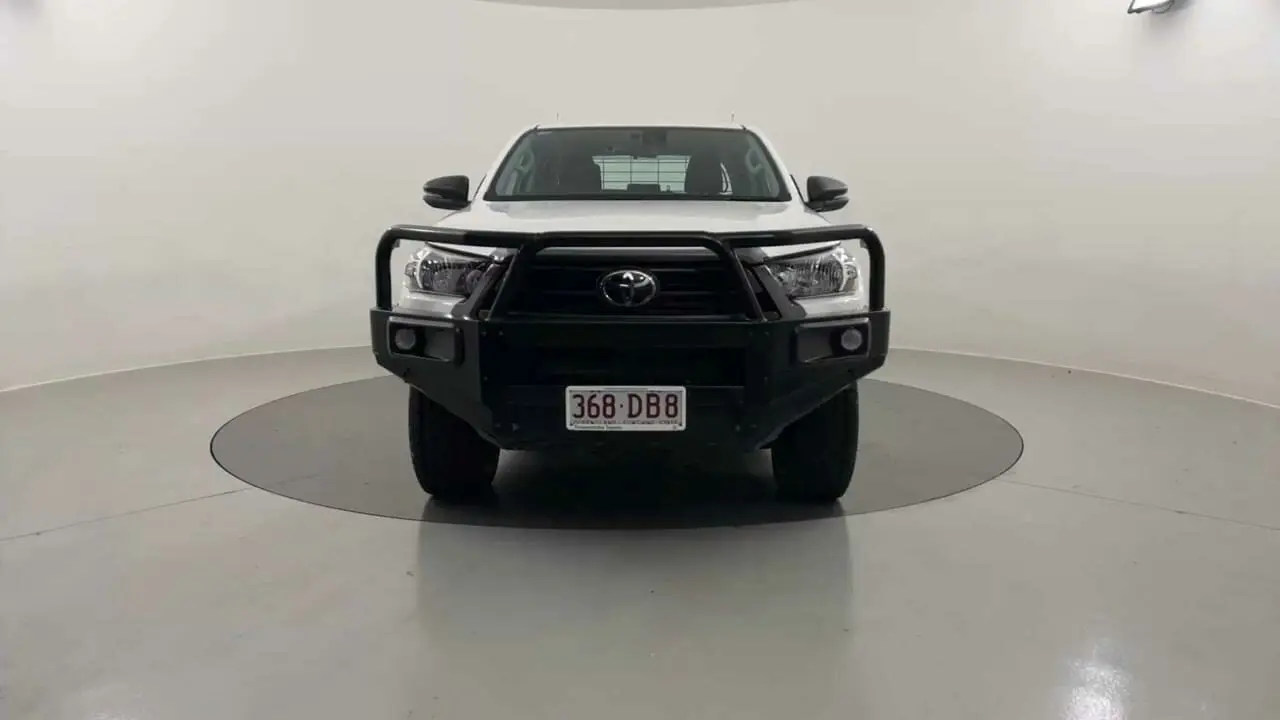 2021 Toyota Hilux Gallery Image 8