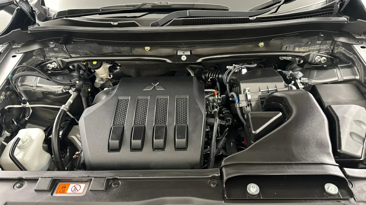 2024 Mitsubishi Eclipse Cross Gallery Image 20