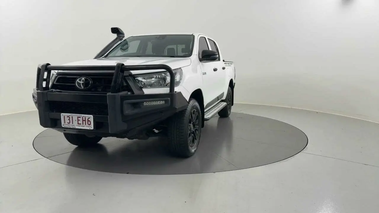2022 Toyota Hilux Gallery Image 1