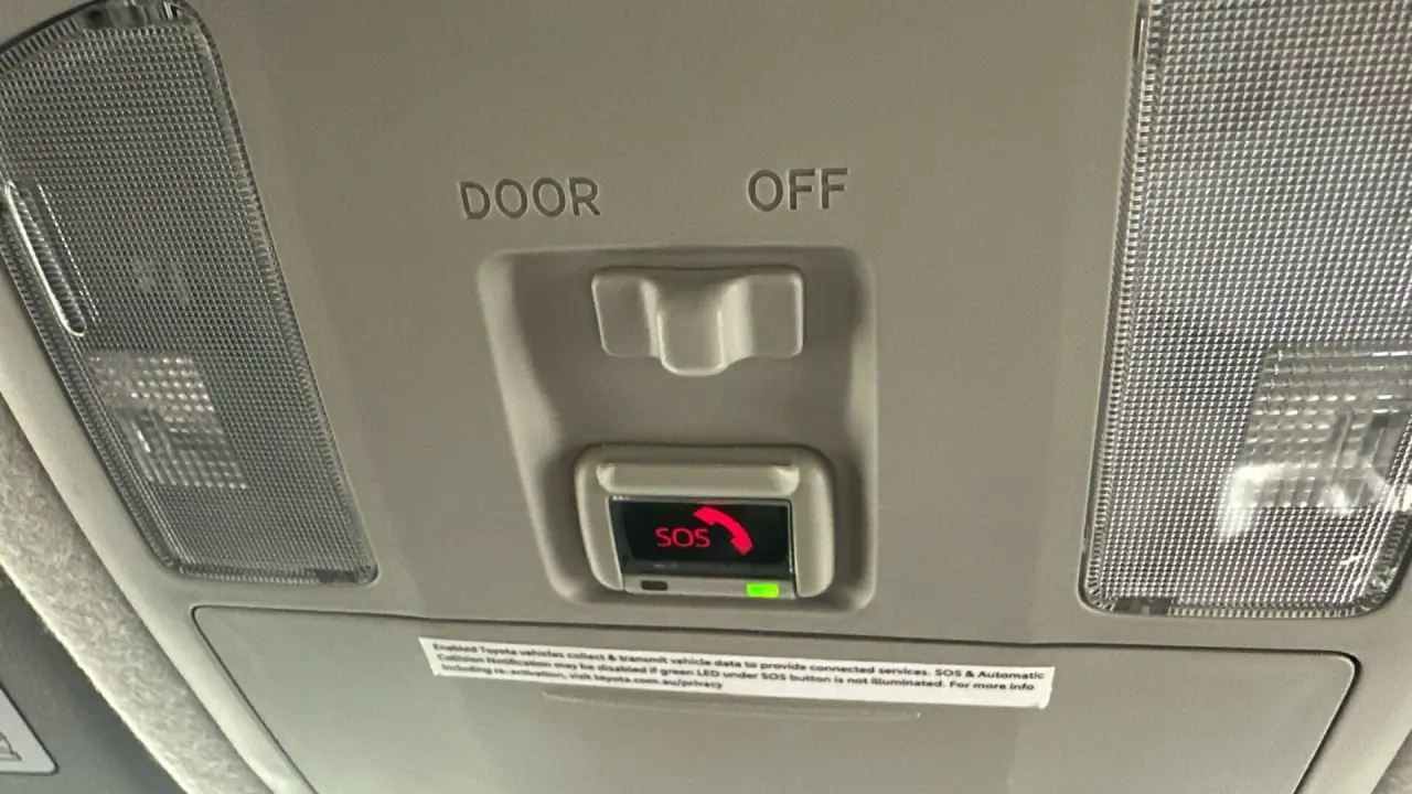 2022 Toyota Hilux Gallery Image 17