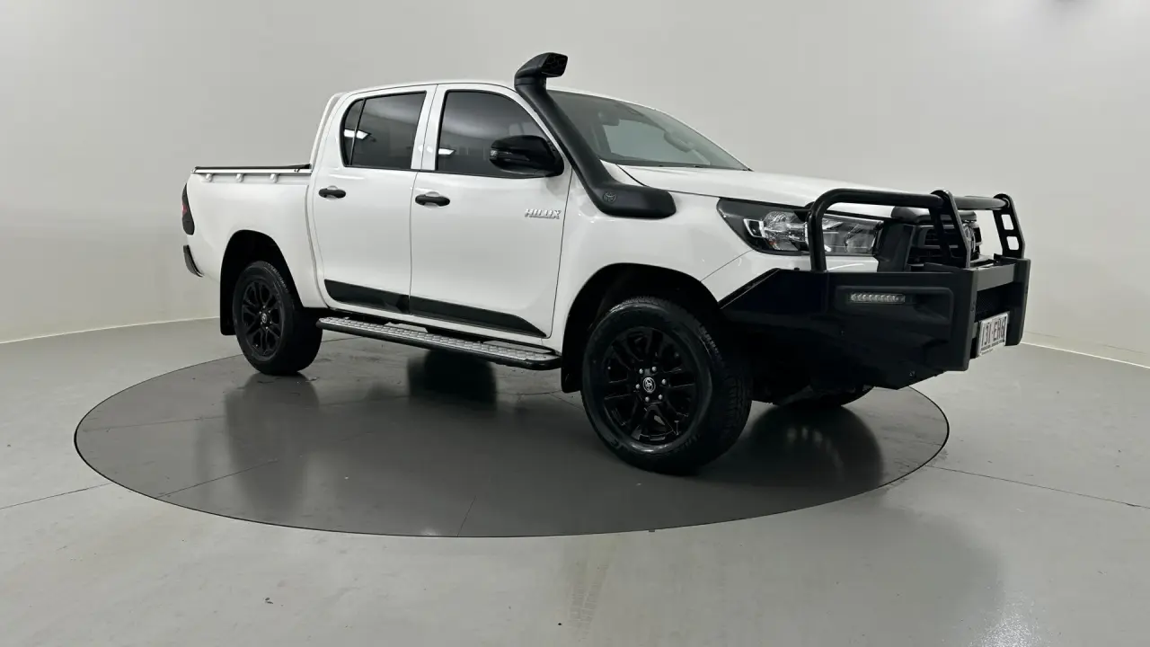 2022 Toyota Hilux Gallery Image 8