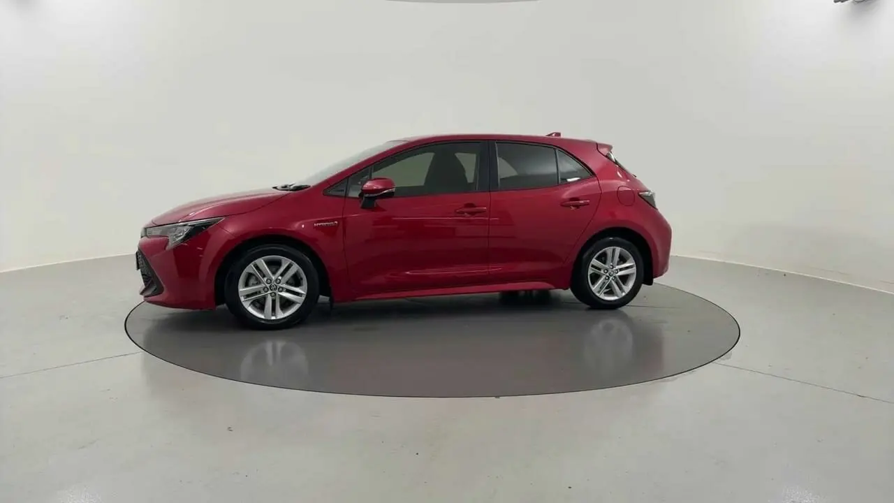 2021 Toyota Corolla Gallery Image 2