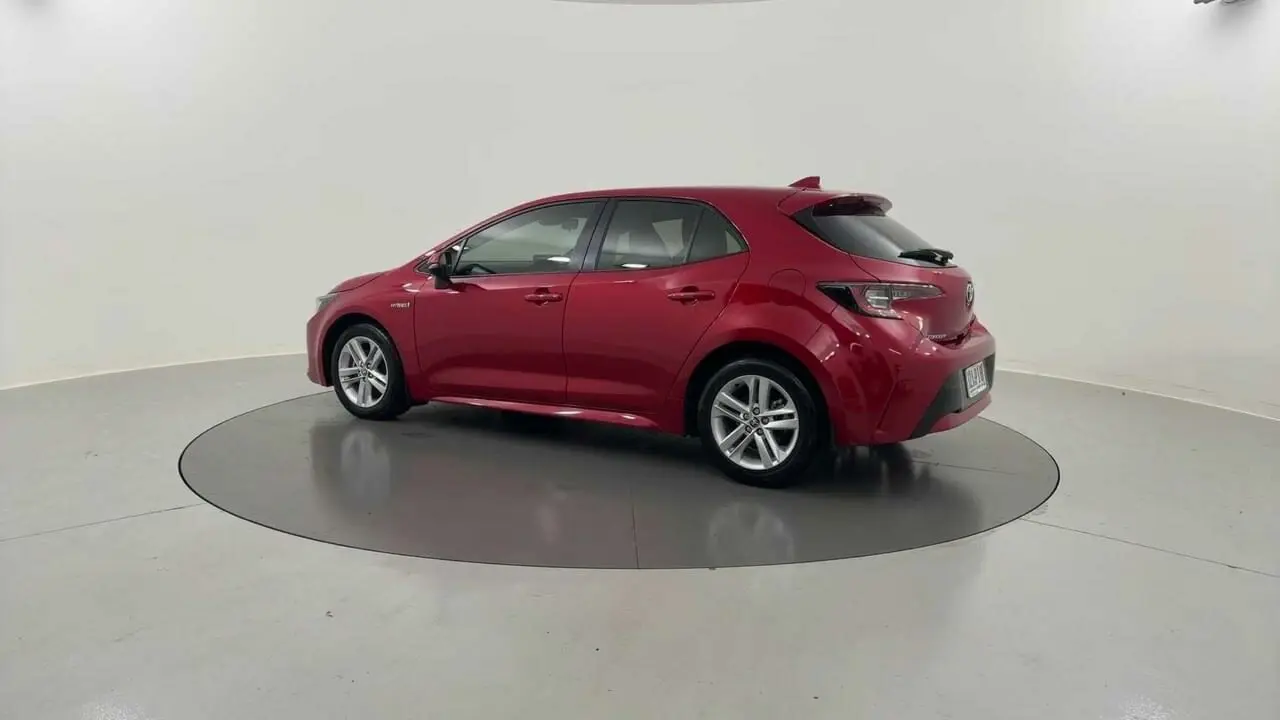 2021 Toyota Corolla Gallery Image 3