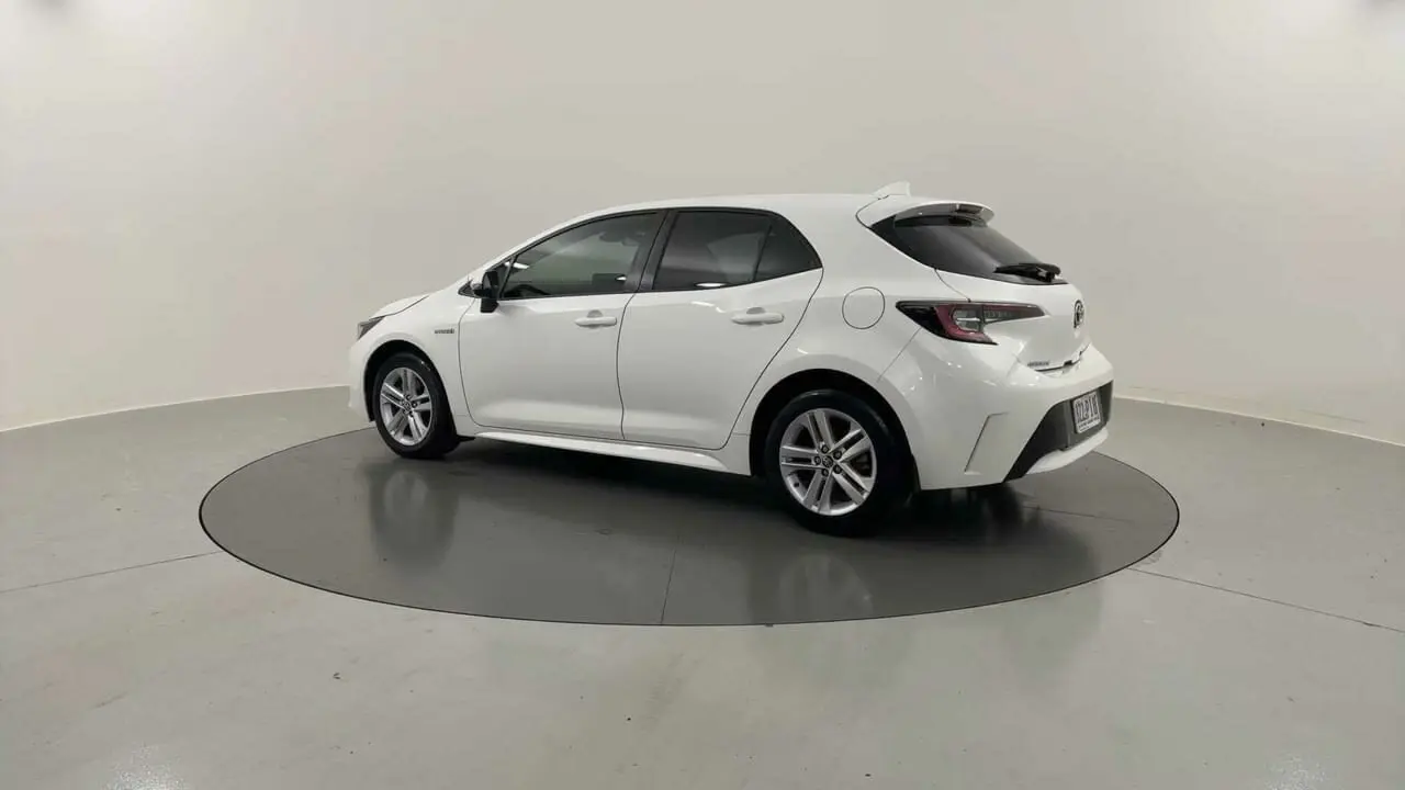 2020 Toyota Corolla Gallery Image 3