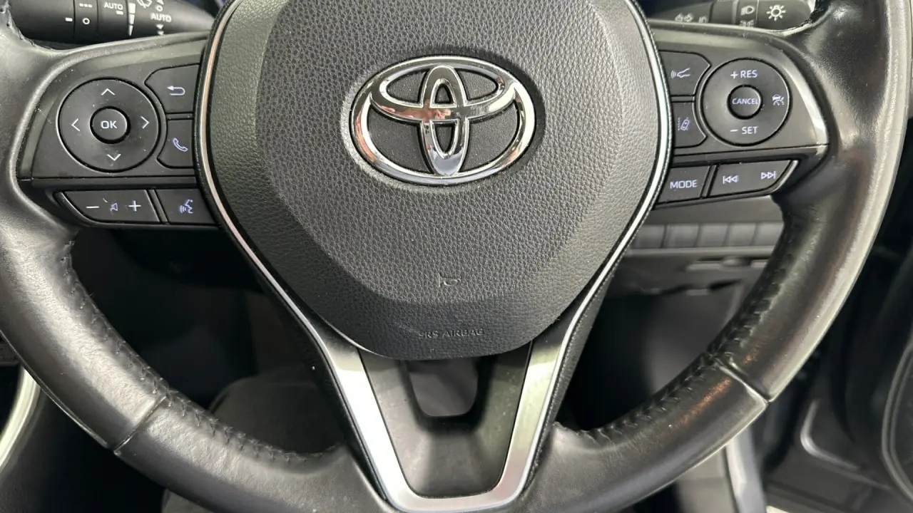 2019 Toyota RAV4 Gallery Image 10