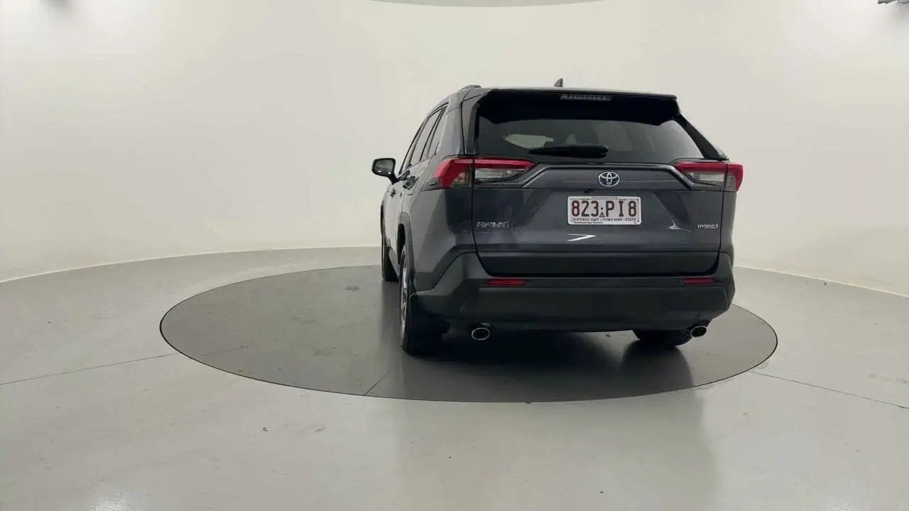 2019 Toyota RAV4 Gallery Image 4