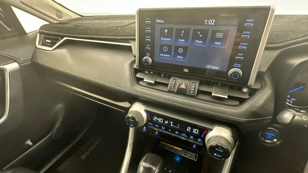 2021 Toyota RAV4 Gallery Image 17