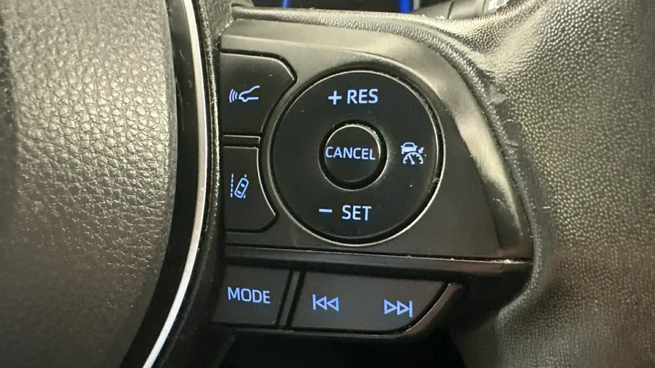 2021 Toyota RAV4 Gallery Image 19