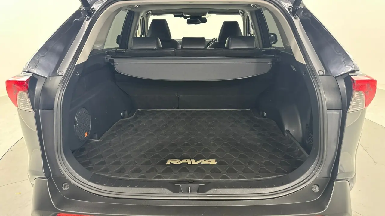 2021 Toyota RAV4 Gallery Image 21