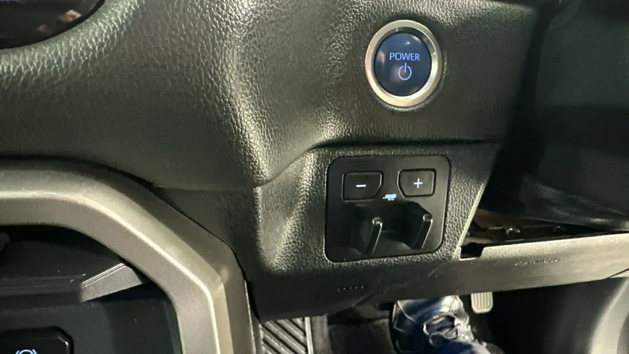 2023 Toyota Tundra Gallery Image 18