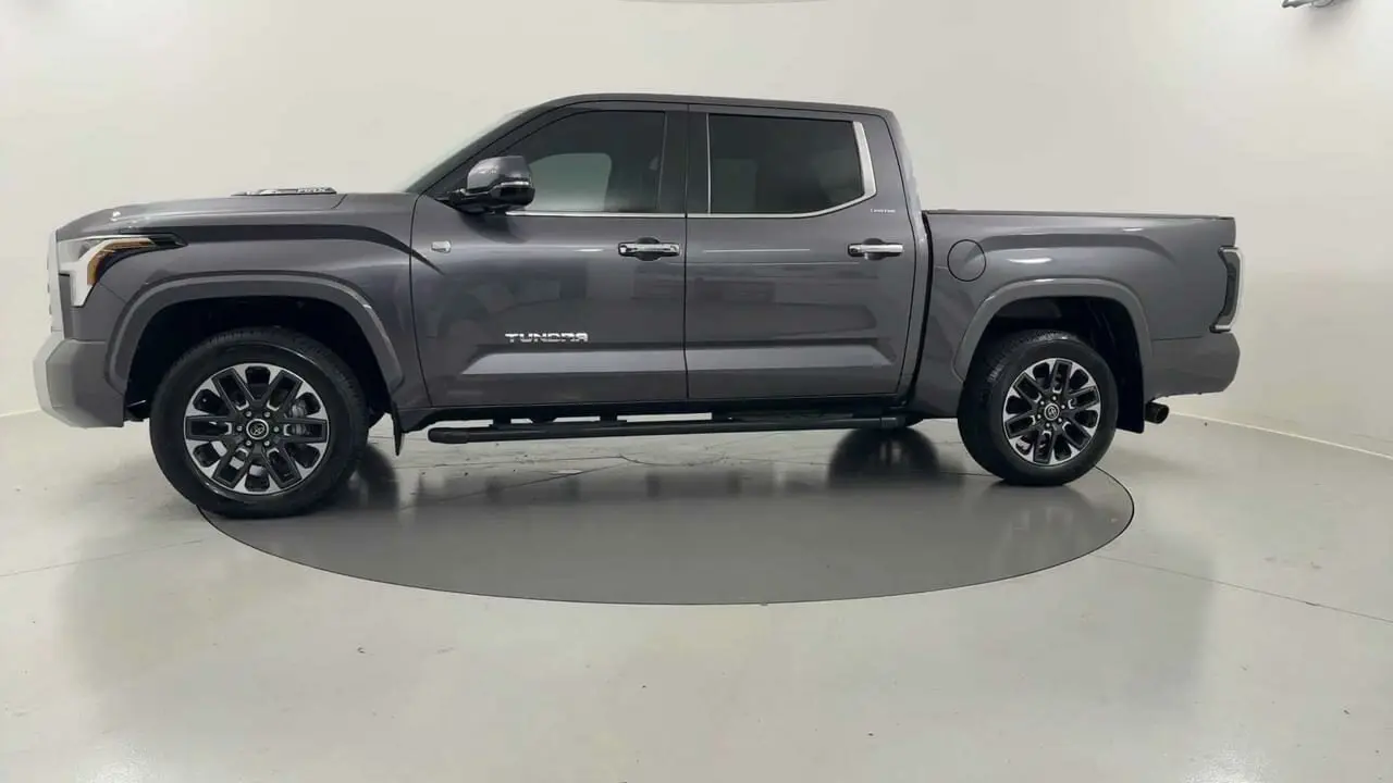 2023 Toyota Tundra Gallery Image 2