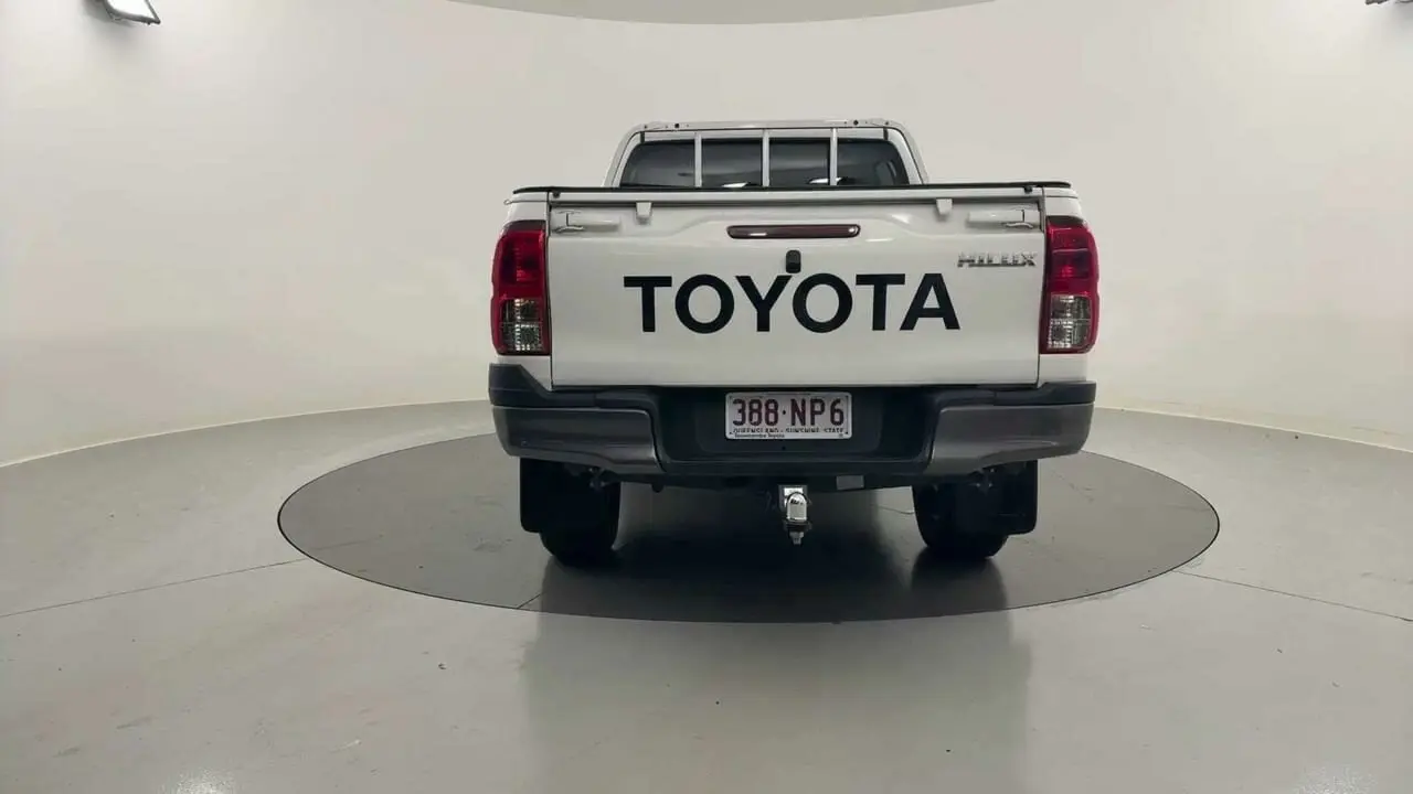 2020 Toyota Hilux Gallery Image 4