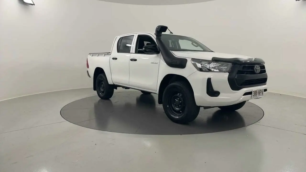 2020 Toyota Hilux Gallery Image 7