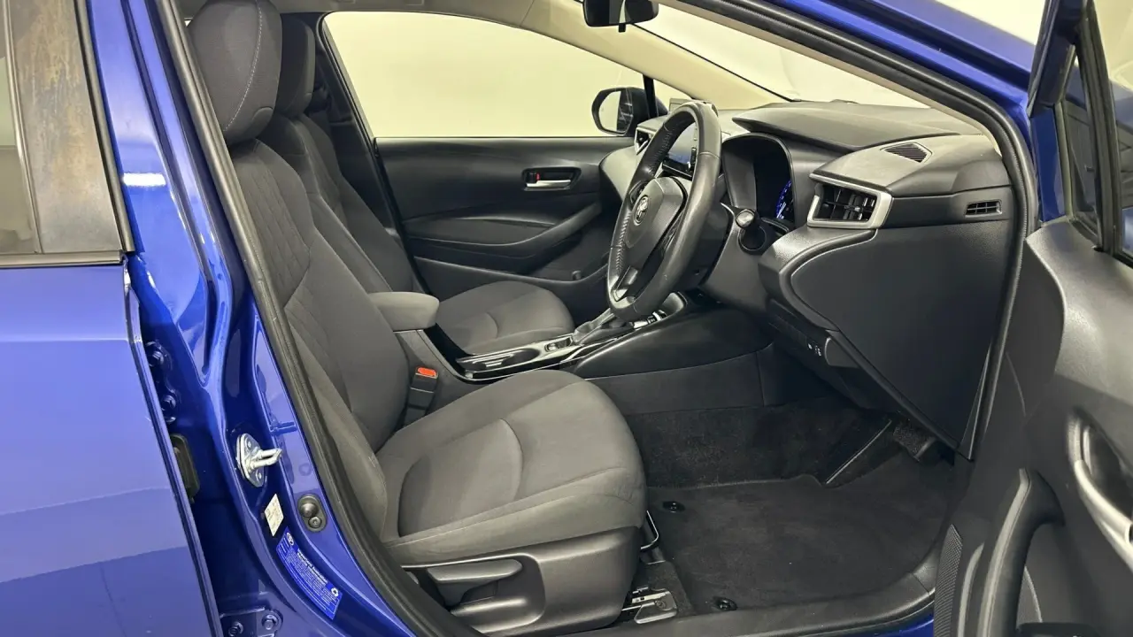 2022 Toyota Corolla Gallery Image 11