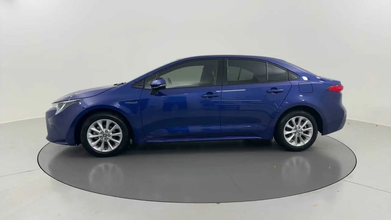 2022 Toyota Corolla Gallery Image 2